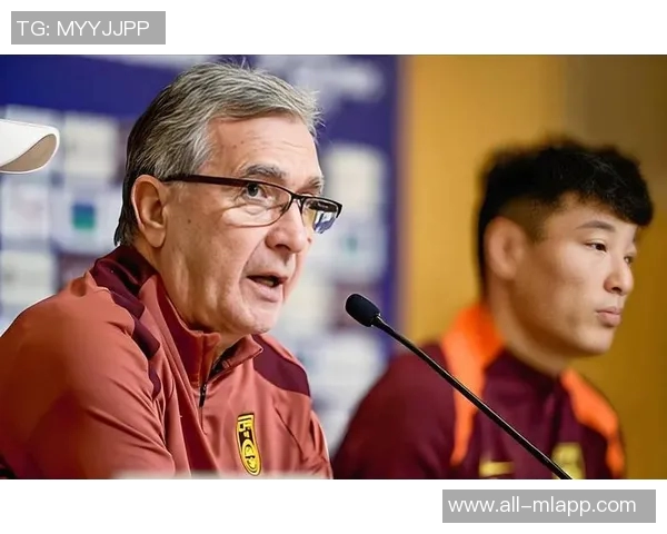 伊万谈教练压力:舆论与球迷是职业挑战,无法承受者不适合执教 伊万谈教练压力:舆论与球迷是职业挑战,无法承受者不适合执教