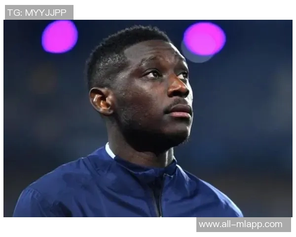 穆阿尼对曼联比赛中下巴受伤伤情暂无大碍无需过度担忧 穆阿尼对曼联比赛中下巴受伤伤情暂无大碍无需过度担忧